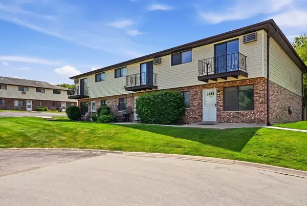 125 Willows Edge Court #C, Willow Springs, IL 60480