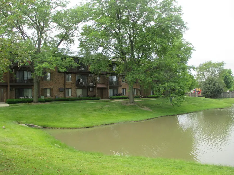 744 N Briar Hill Lane #4, Addison, IL 60101 - #2