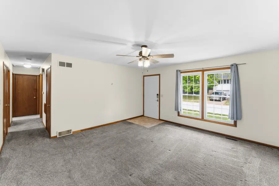 4233 Warren Street, Davenport, IA 52806 - #3