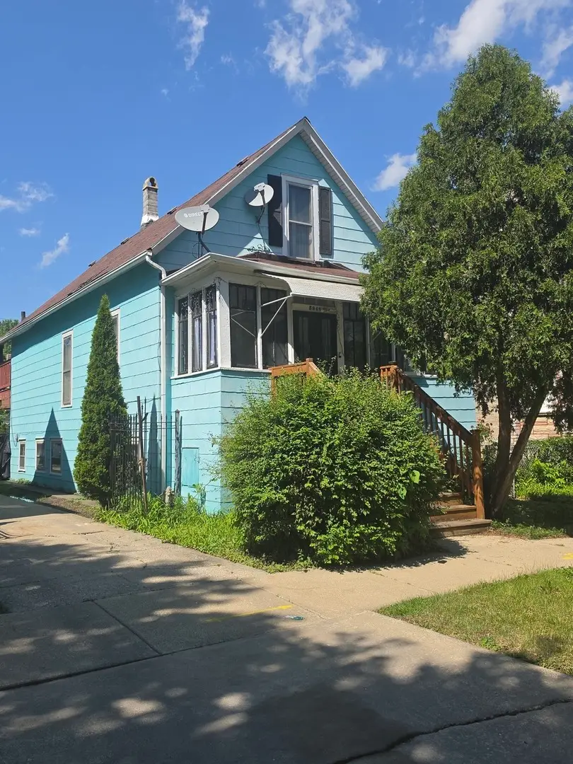 5948 W Walton Street, Chicago, IL 60651 - #1
