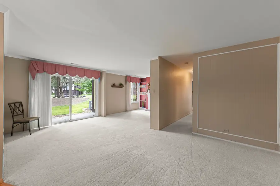 1608 Thames Court #A, Wheaton, IL 60189 - #3