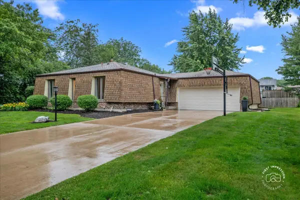 1024 Maple Lane, Batavia, IL 60510