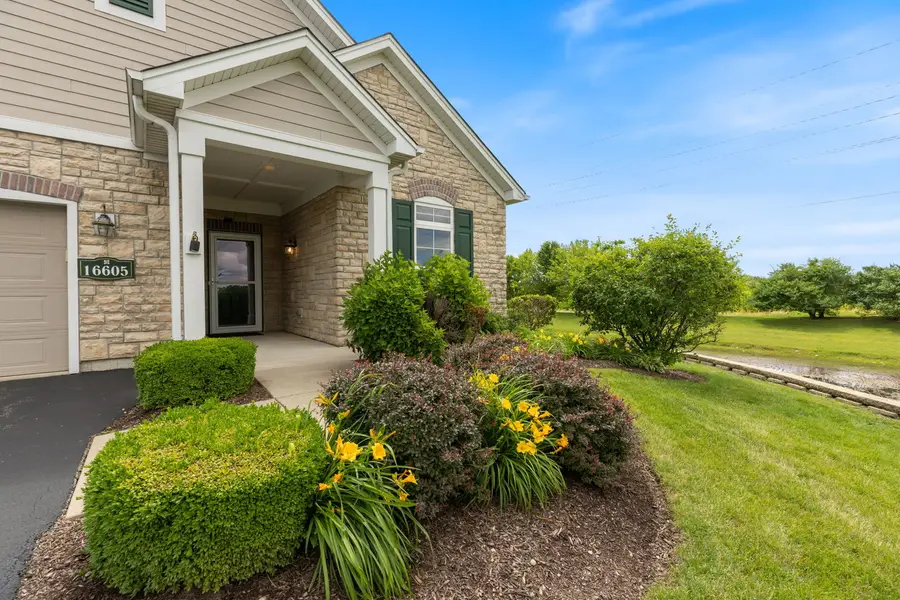 16605 S Fox Run Circle, Plainfield, IL 60586 - #3