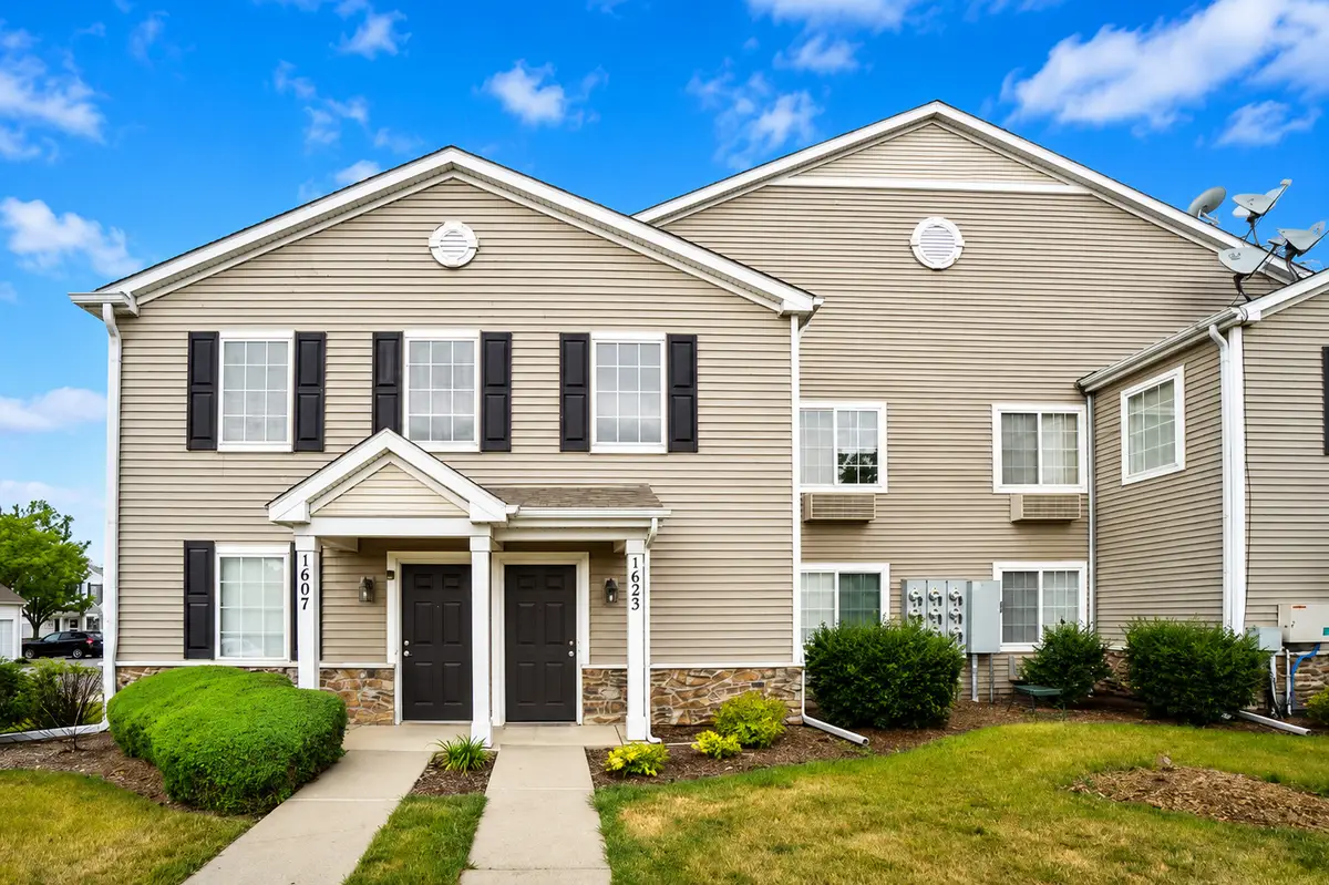 1623 Silverstone Drive #1623, Carpentersville, IL 60110 - #1