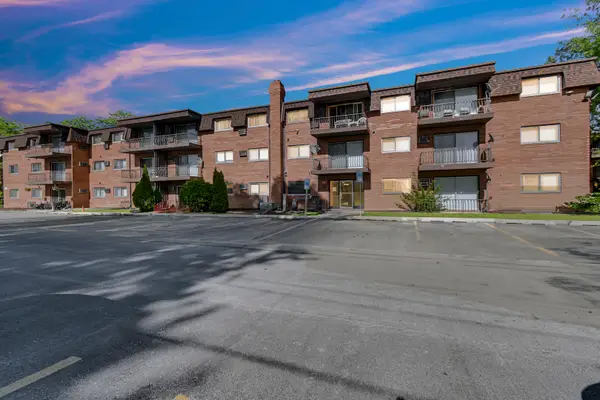 18555 Hickory Court #24, Lansing, IL 60438
