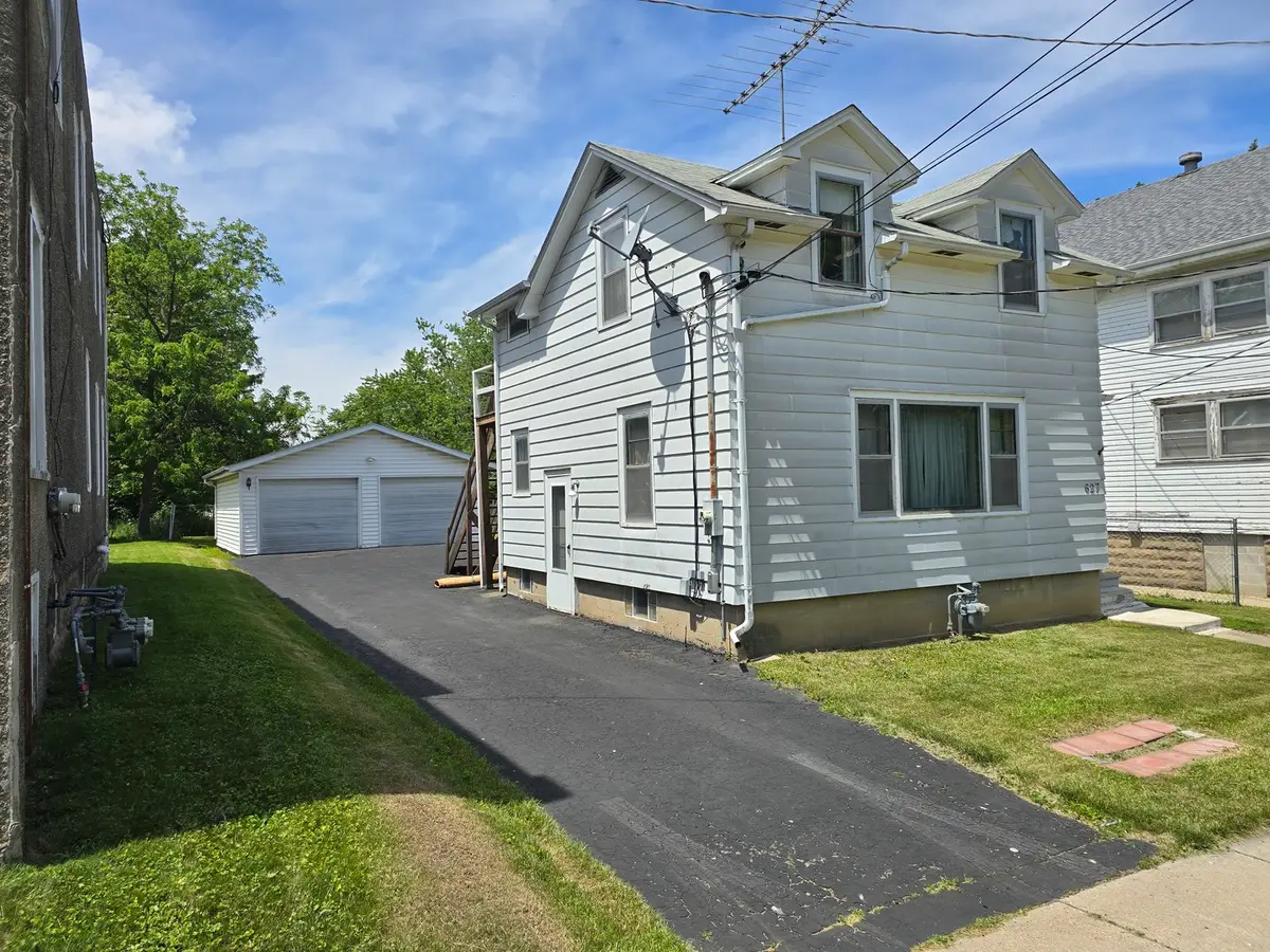 627 N. 11th Street, Dekalb, IL 60115 - #1