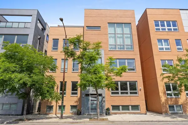 2743 N Ashland Avenue #1N, Chicago, IL 60614