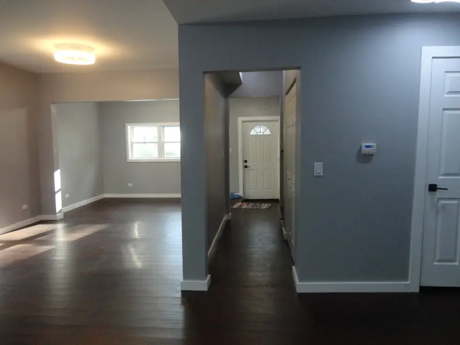 2305 Elisha Avenue, Zion, IL 60099 - #3