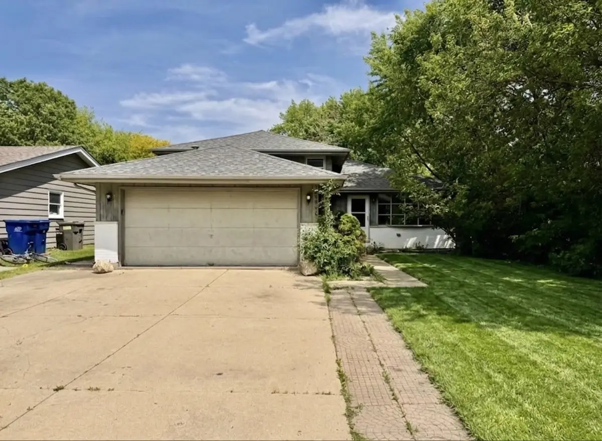 28W560 Bolles Avenue, West Chicago, IL 60185 - #1