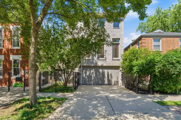 722 N Leavitt Street, Chicago, IL 60612