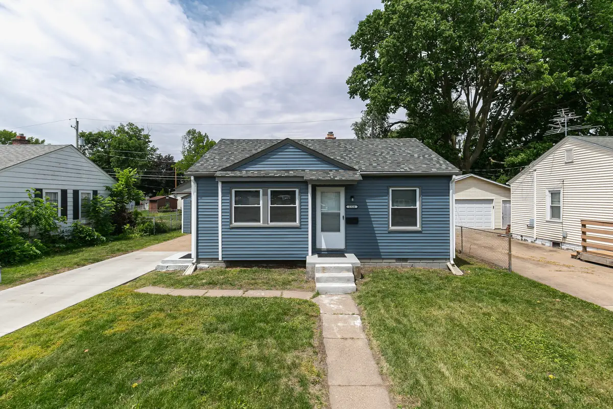 2326 11 Street, Rock Island, IL 61201 - #1