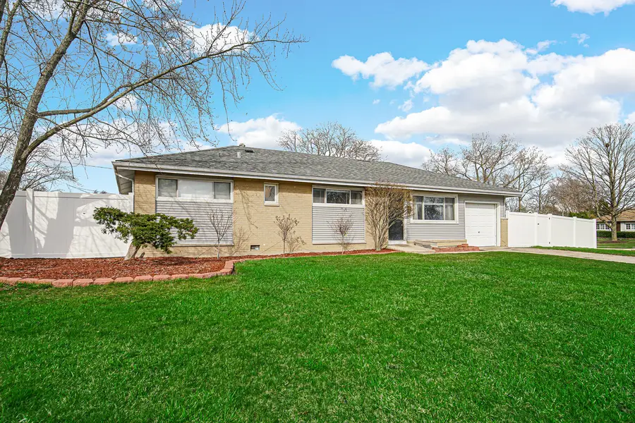 310 Maricopa Lane, Hoffman Estates, IL 60169 - #2