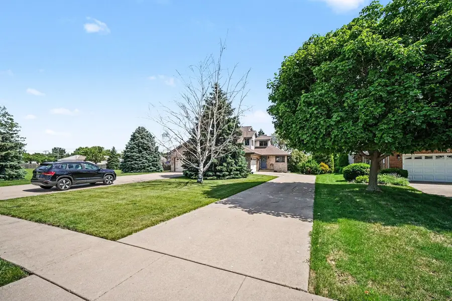 206 S Raven Road, Shorewood, IL 60404 - #2