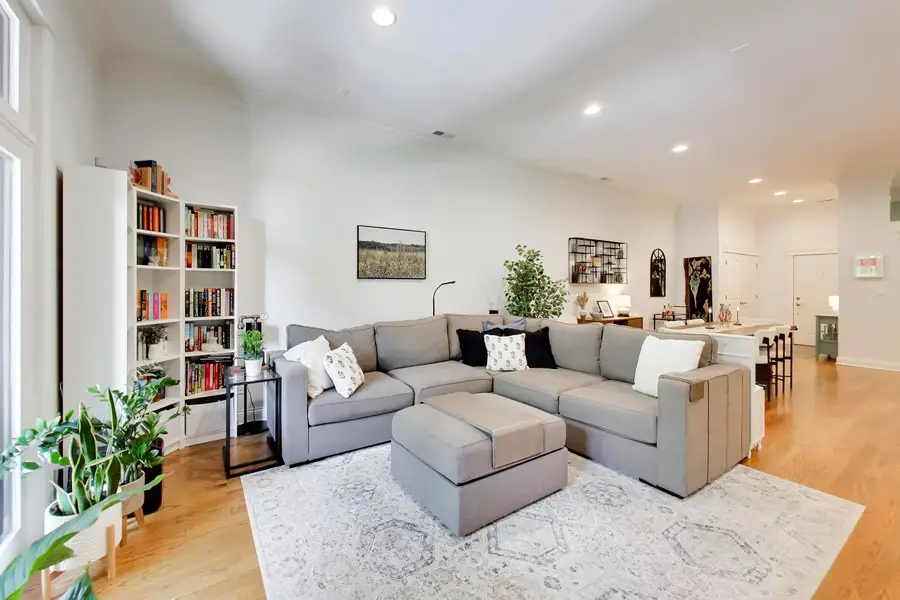 3811 N Lincoln Avenue #2B, Chicago, IL 60613 - #2