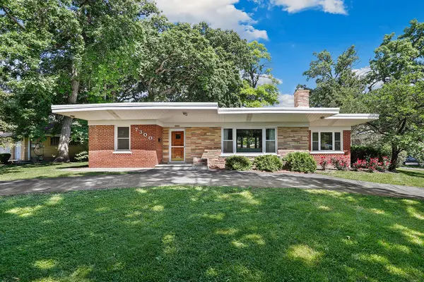 7300 W 108th Place, Worth, IL 60482