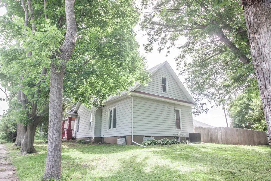 908 4th Street, Orion, IL 61273 - #3