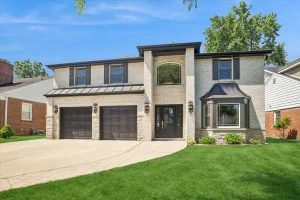 446 S Stratford Avenue, Elmhurst, IL 60126