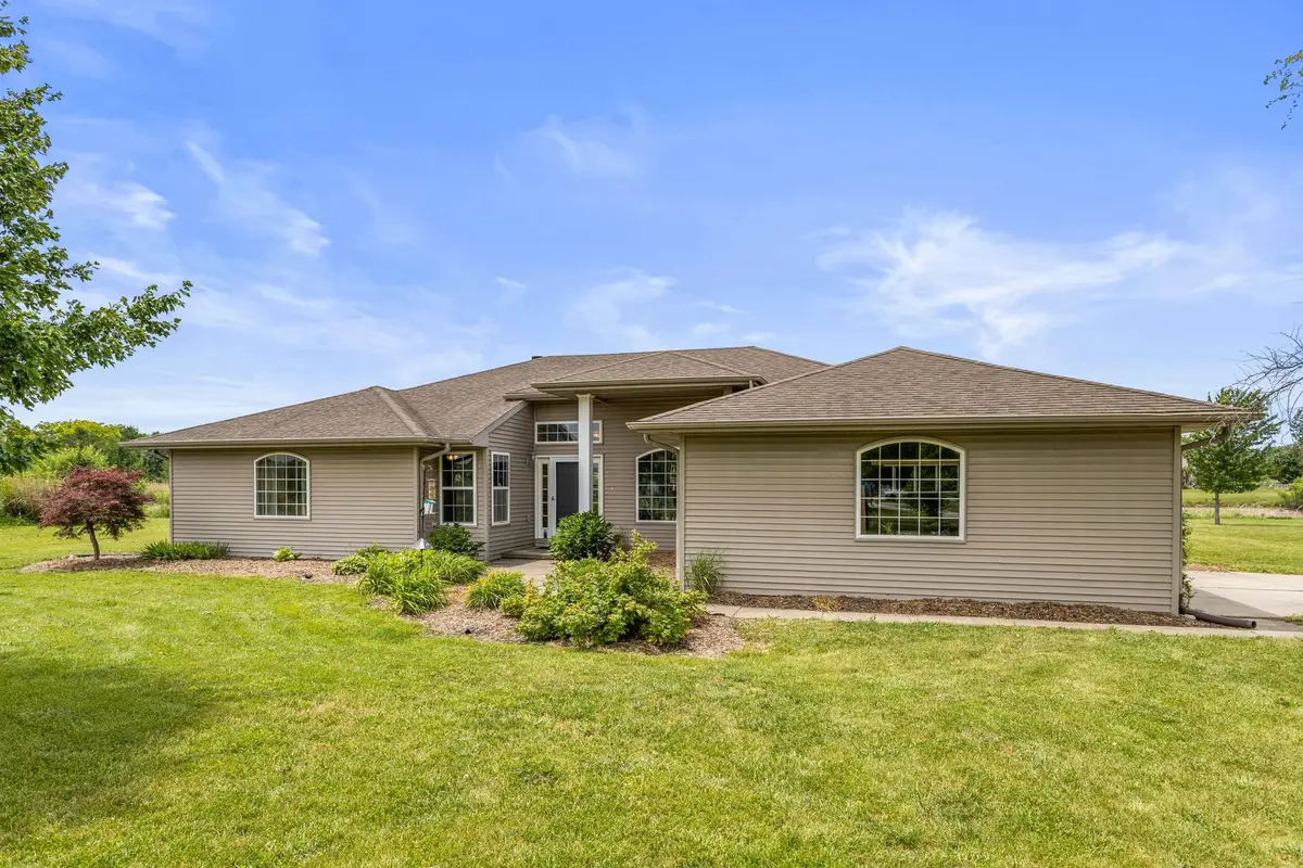 2665 Private Access 374 E, Mahomet, IL 61853 - #1