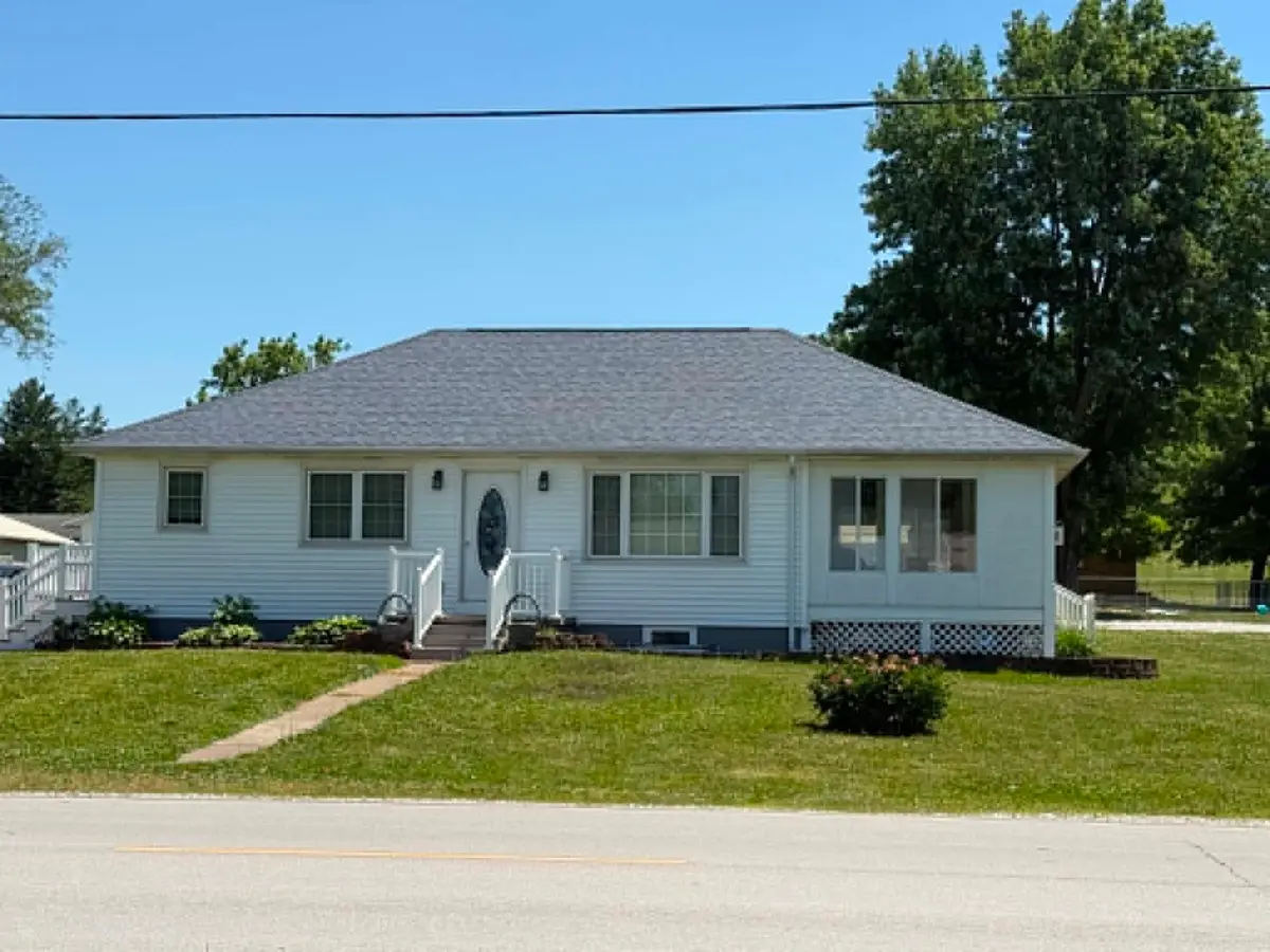 206 6th Avenue E, Andalusia, IL 61232 - #1