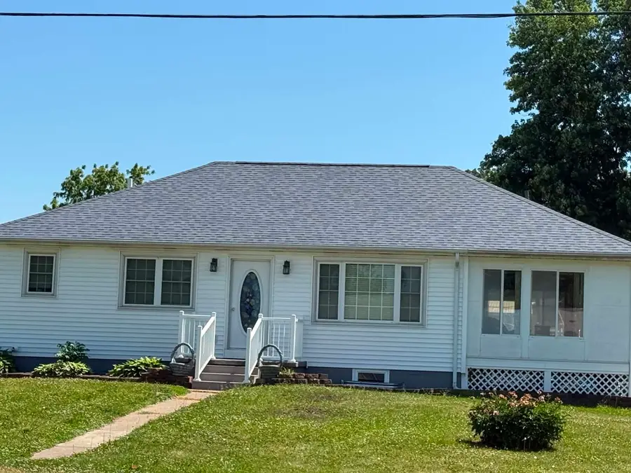 206 6th Avenue E, Andalusia, IL 61232 - #2