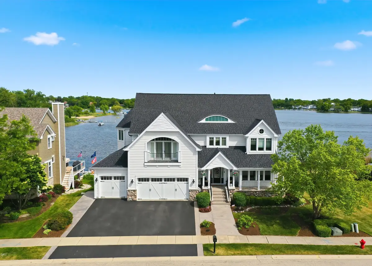 820 Peninsula Drive, Wauconda, IL 60084 - #1