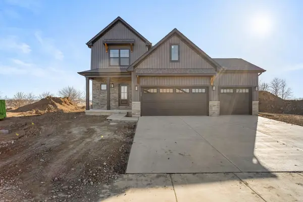 201 Collins Drive, Mahomet, IL 61853