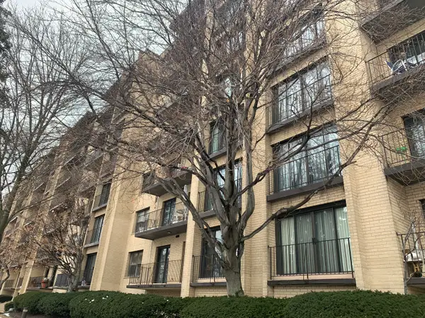 4601 W Touhy Avenue #506, Lincolnwood, IL 60712
