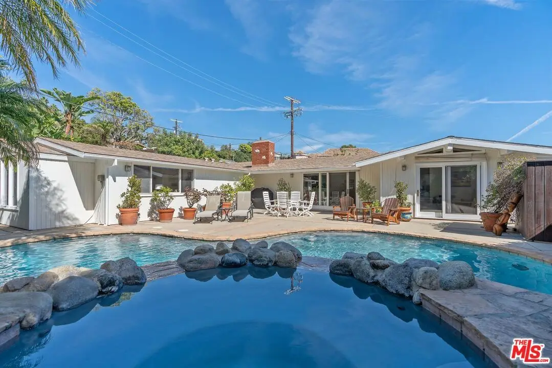 913 Chattanooga Avenue, Pacific Palisades, CA 90272 - #1