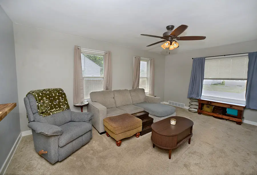 1120 Sanger Street, Ottawa, IL 61350 - #2