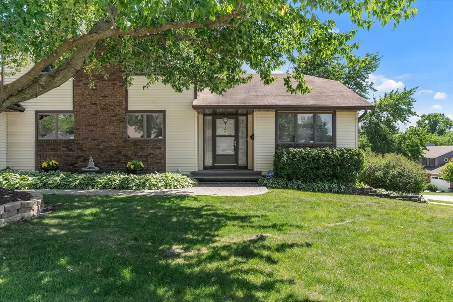 3300 35th Avenue, Moline, IL 61265 - #2