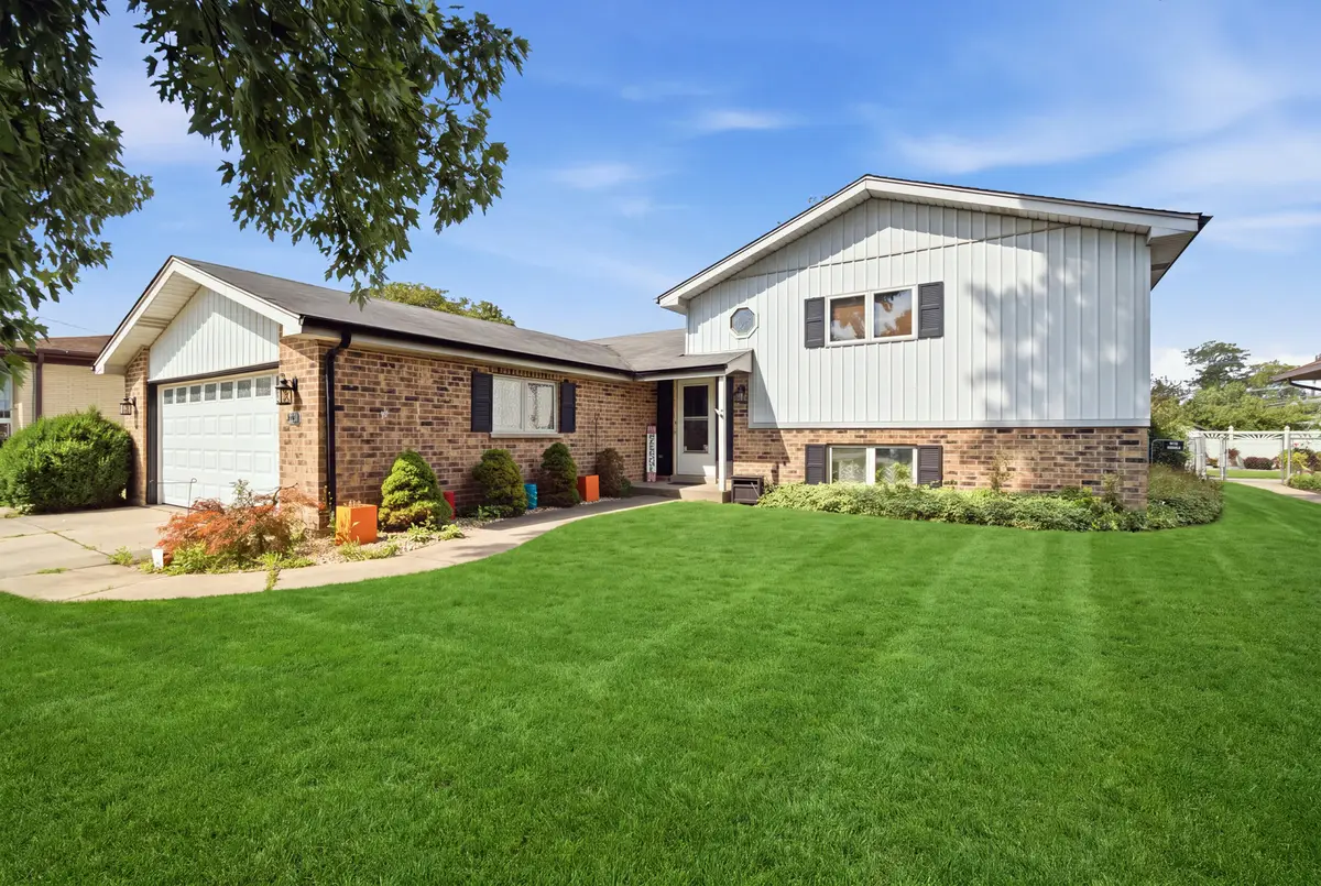 2238 Elmira Avenue, Des Plaines, IL 60018 - #1