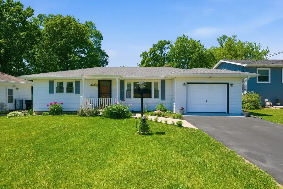 34456 W Lake Shore Drive, Round Lake, IL 60073 - #2