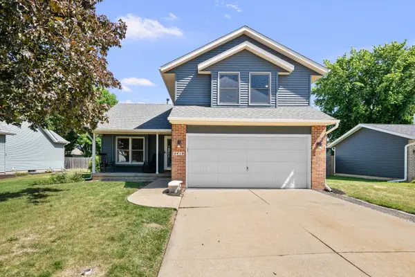 2418 W 60 Place, Davenport, IA 52806