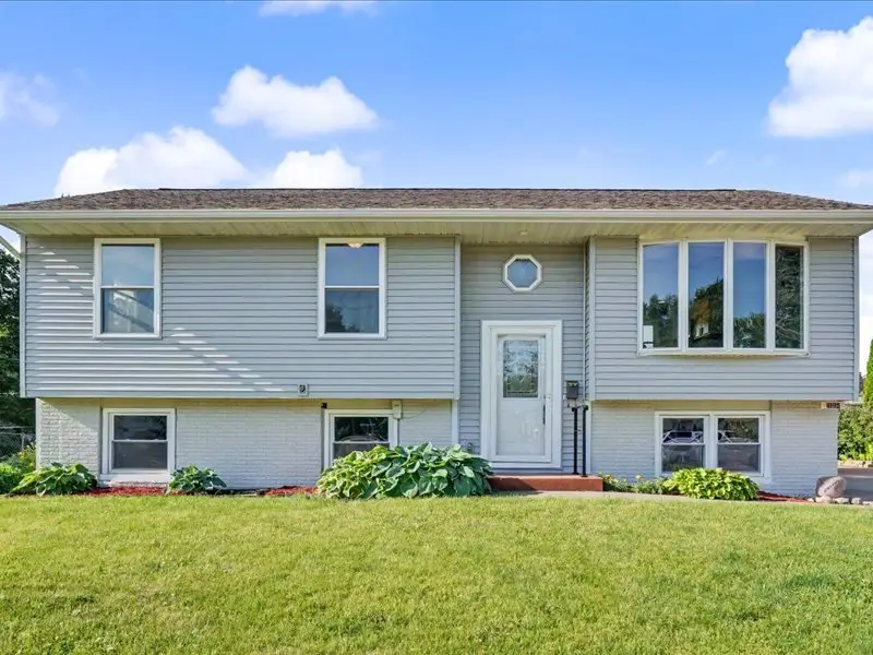 1895 Tam O Shanter Drive, Bettendorf, IA 52722 - #2