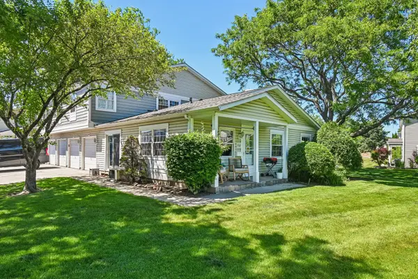 1302 Fall Court, Wheeling, IL 60090