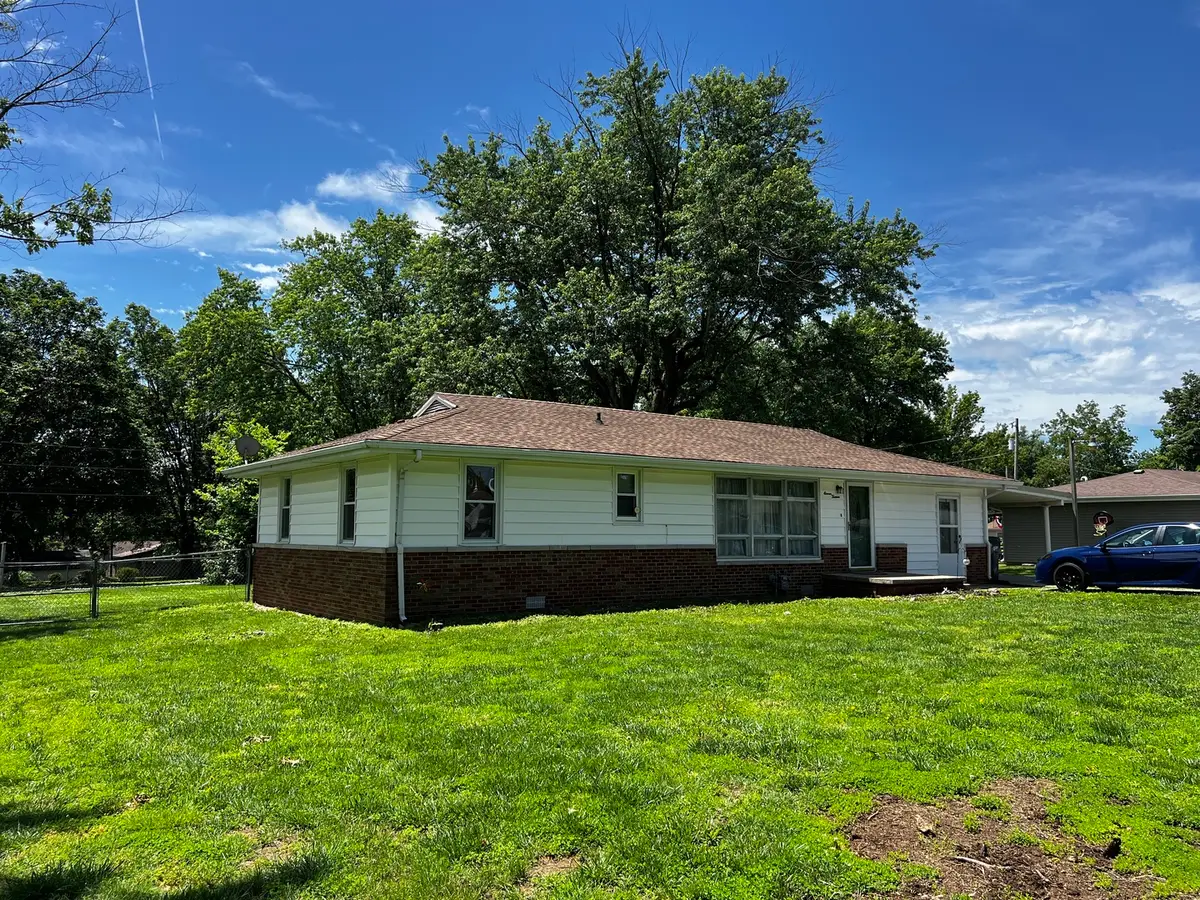1113 Bel Aire Drive, Mount Vernon, IL 62864 - #1