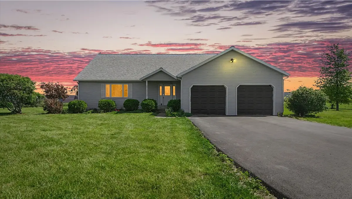 102 E County Road 2500 N Road, Mahomet, IL 61853 - #1