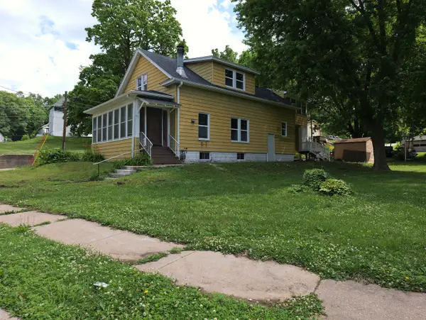 941 Sylvan Avenue, Davenport, IA 52803