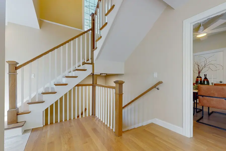 130 W Ellis Avenue, Libertyville, IL 60048 - #3