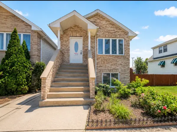 7319 W 58th Place, Summit, IL 60501