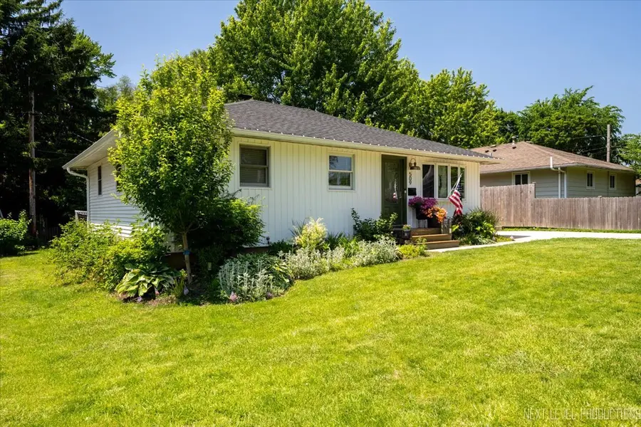 509 S 10th Avenue, Saint Charles, IL 60174 - #2