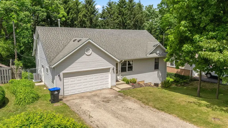 1820 W Oakleaf Drive, McHenry, IL 60051 - #2