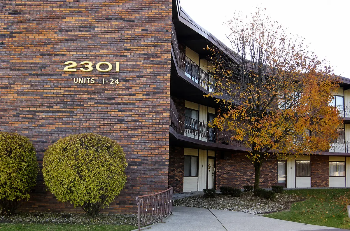 2301 Holiday Terrace #11, Lansing, IL 60438 - #1