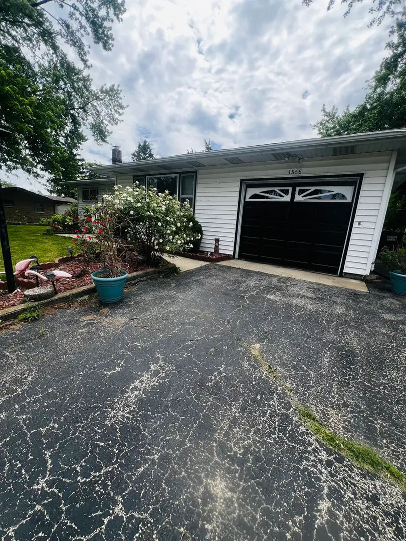 3858 E Lakeview Drive, Kankakee, IL 60901 - #3