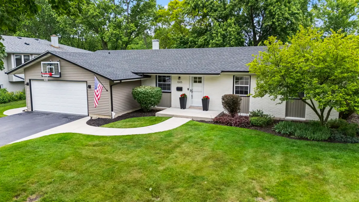 1005 W Firestone Drive, Hoffman Estates, IL 60192 - #1