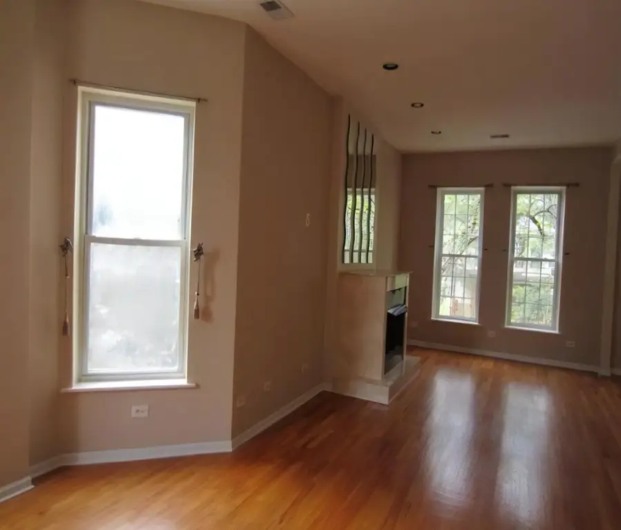 4321 S Ellis Avenue #2, Chicago, IL 60653 - #2
