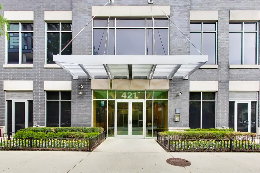421 W Huron Street #1006, Chicago, IL 60654 - #2