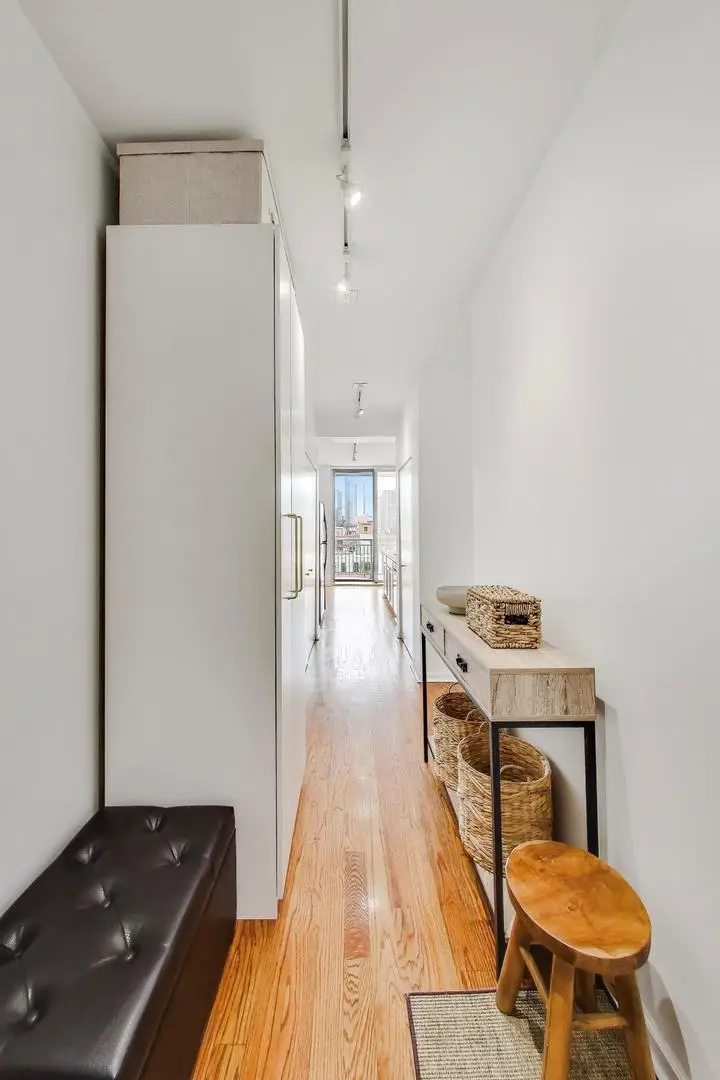 421 W Huron Street #1006, Chicago, IL 60654 - #3