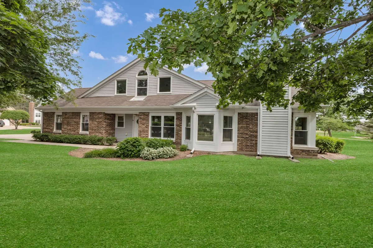 501 Banyan Tree Lane, Buffalo Grove, IL 60089 - #1