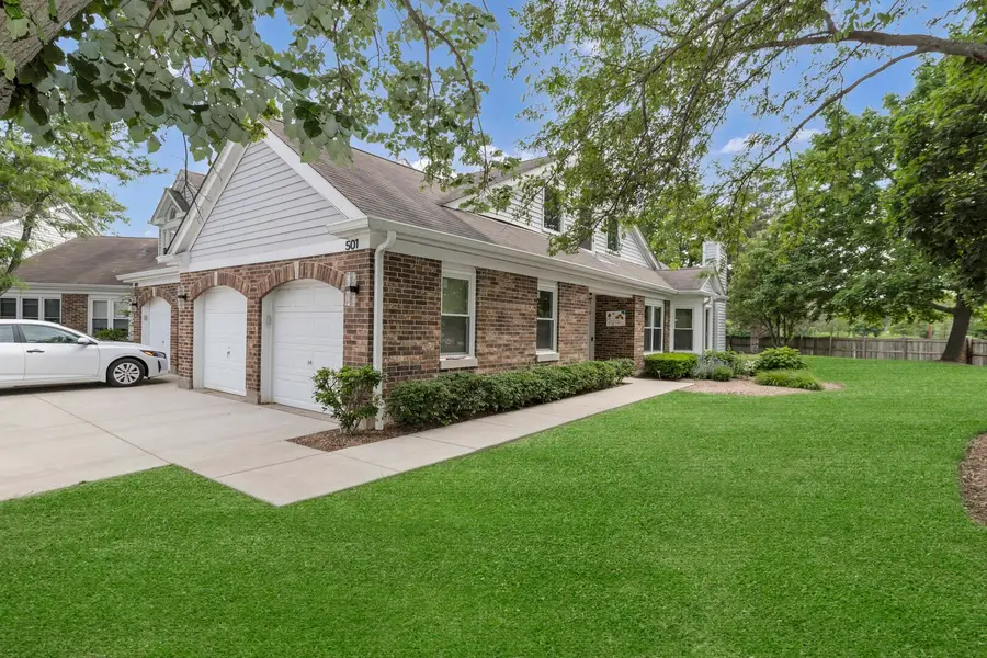 501 Banyan Tree Lane, Buffalo Grove, IL 60089 - #2
